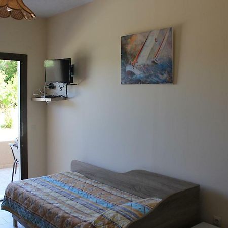 Istron Blue Apartment Luaran gambar