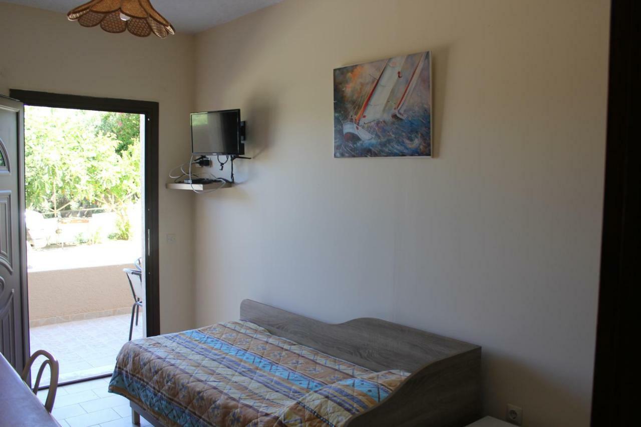 Istron Blue Apartment Luaran gambar